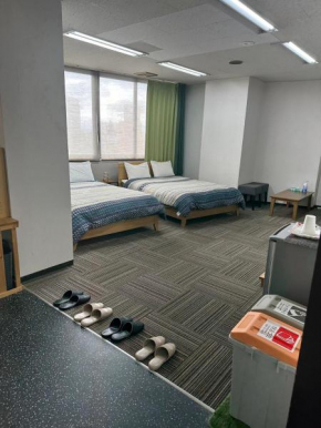 4人で一緒に熊本の中心地の最も広く安価な部屋 KDY stay